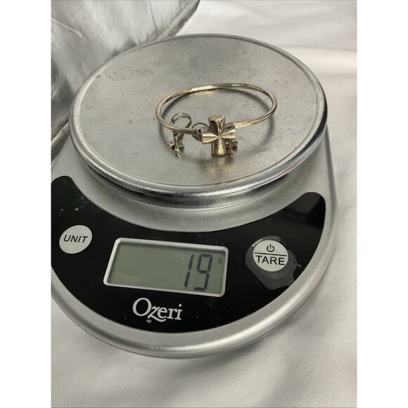 JAMES AVERY STERLING SILVER ST THERESA BANGLE BRACELET & EARRINGS BOX - Picture 11 of 11